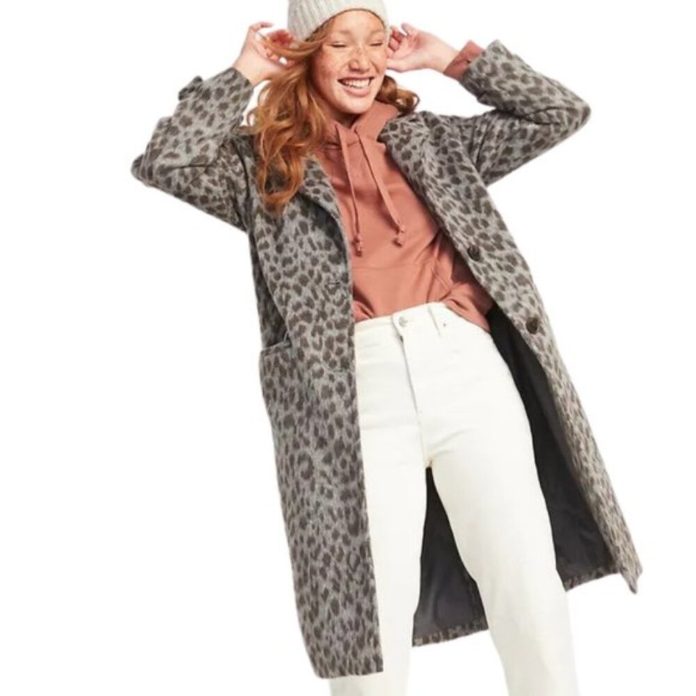 Old Navy Light Grey Leopard Print Coat sz M